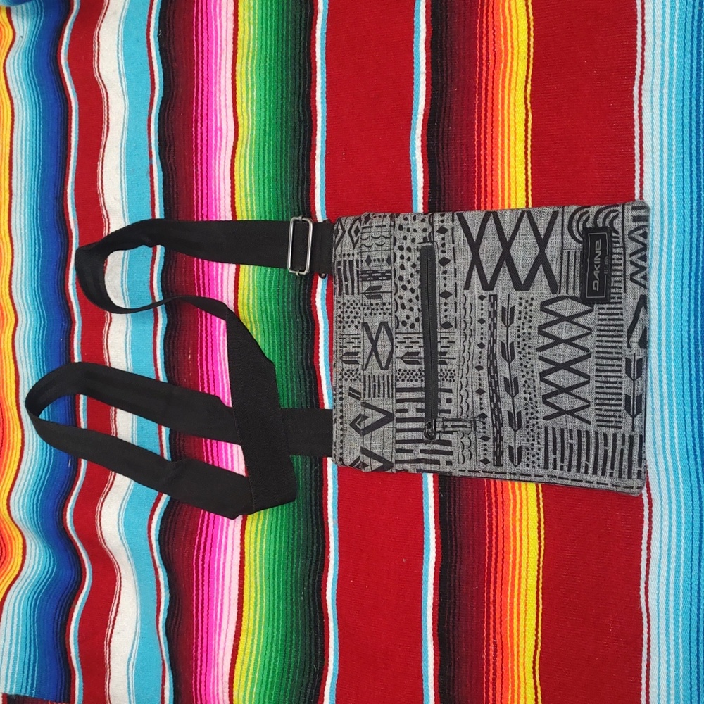 Dakine Jive Black Grey Crossbody Purse Bag Zion‎ Stripe Pattern Casual Travel